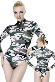 Body Elasthan Camouflage Design 04 / B72-4  Material:   - 80% Polyamid / 20% Elasthan  - elastisch und strapazierf�hig - atmungsaktiv - faltenfreier Sitz   Hinweis f�r Masken:   - gute Atmungsaktivit�t - nicht am Body angen�hte Maske, ist  hier  einzeln bestellbar  Pflege:    - Maschinenw�sche...